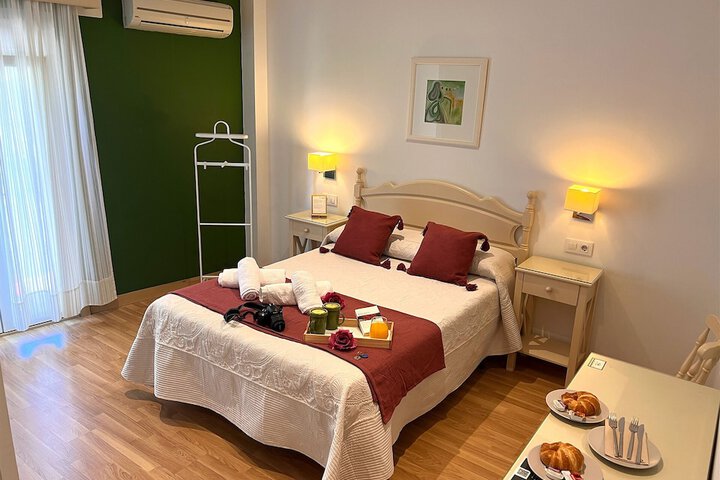 Room 8 of 50