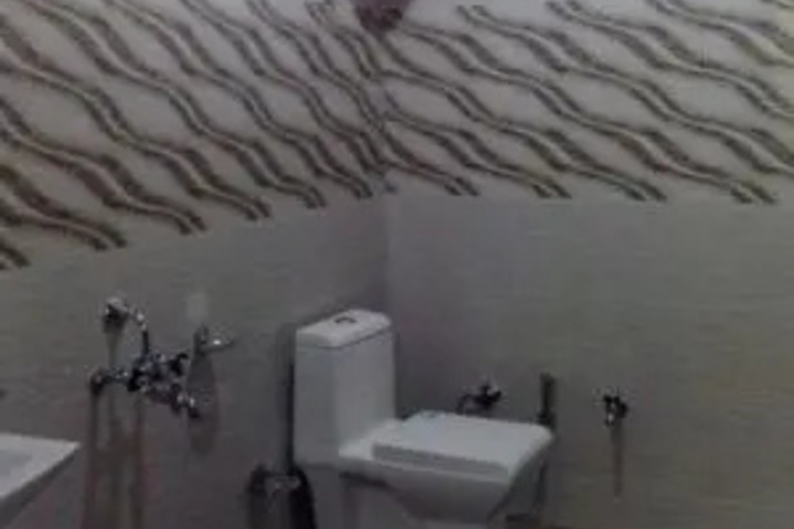 Room 5 of 5