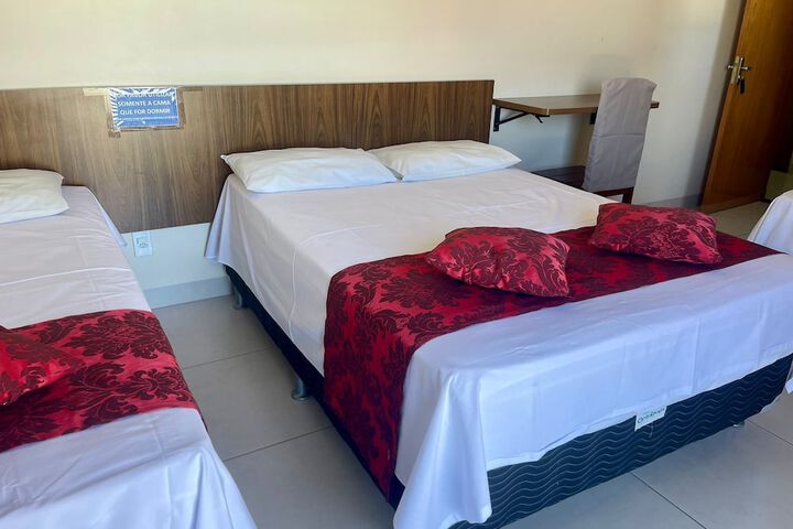 Room 7 of 24
