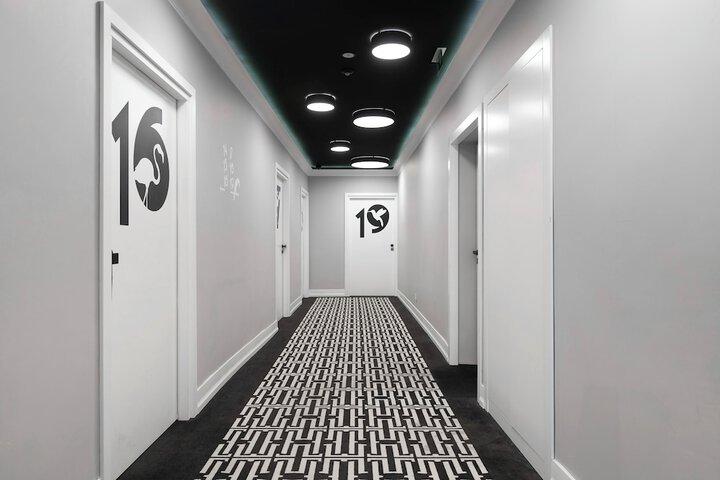 Ballroom/Hall 59 of 74