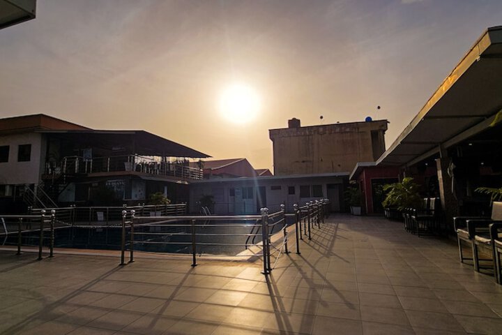 Pool 49 of 81