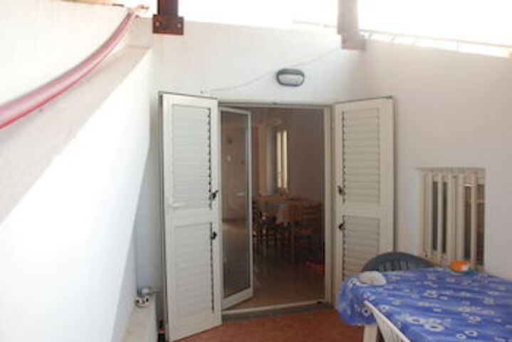 Room 16 of 31