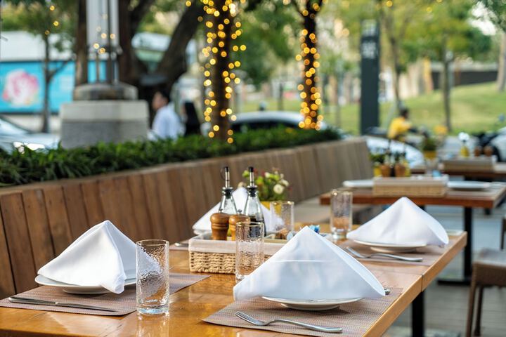 Dining 88 of 148