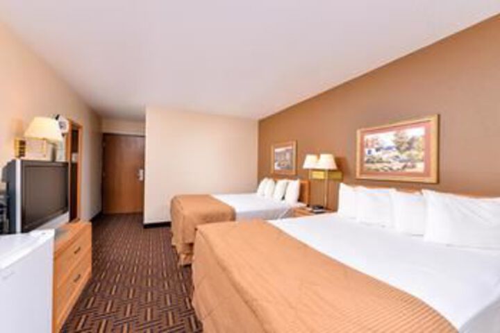 Room 40 of 53