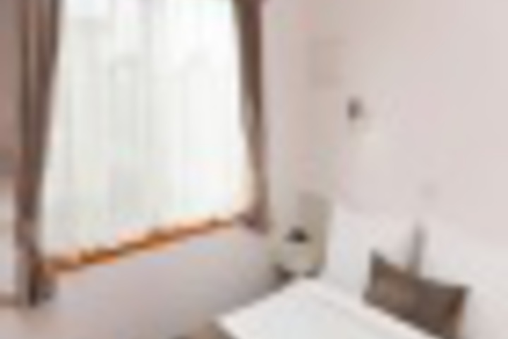 Room 183 of 324