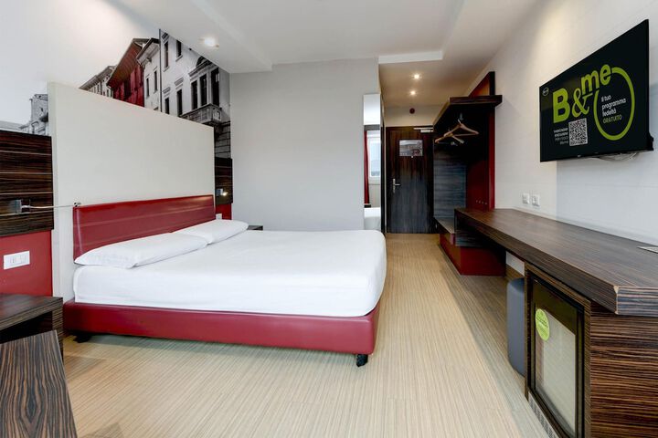 Room 7 of 30