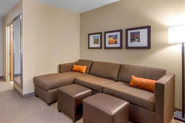 Room 18 of 48