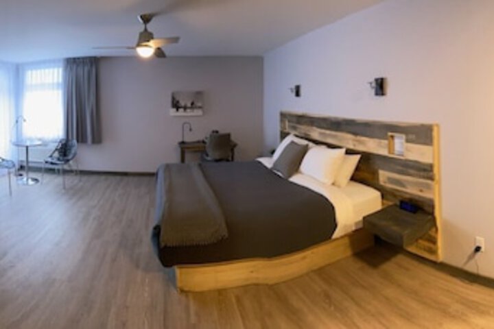Room 11 of 57