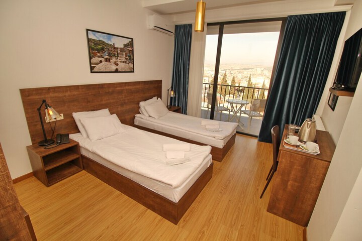 Room 46 of 134