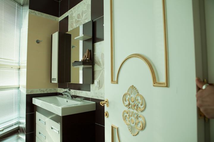 Clean Restrooms