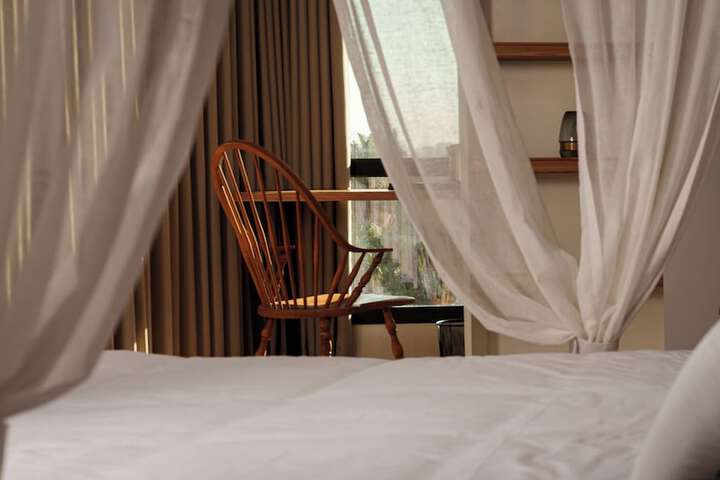 Room 50 of 74