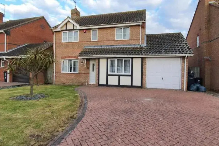 Exterior of 5BD Staycation Amazing Sea View Clacton-on-sea