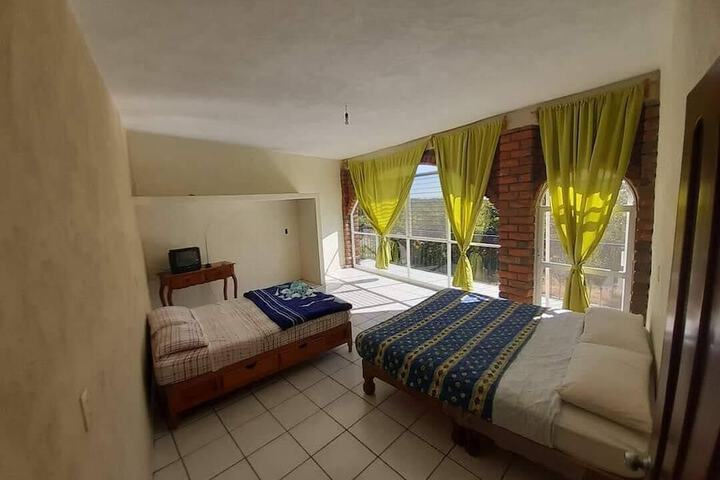Room 2 of 20