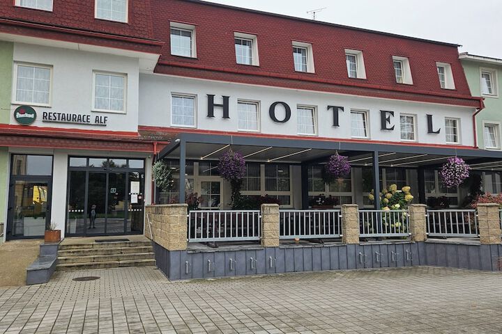 Hotel 44 of 45