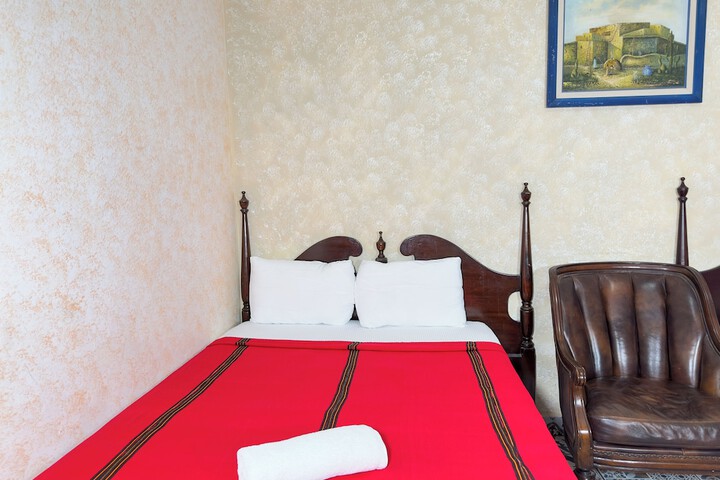 Room 37 of 75