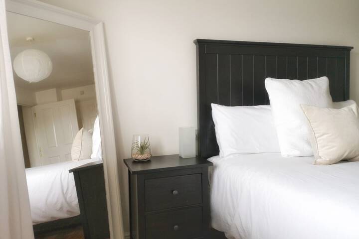Room 5 of 17