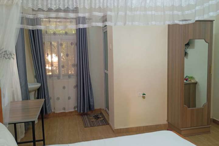 Room 3 of 13