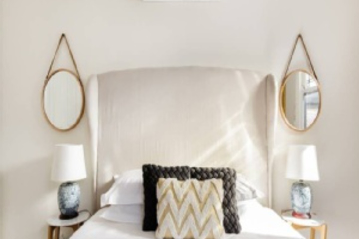 Room 105 of 240
