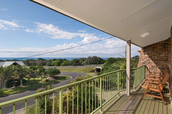 Terrace/Patio 2 of 10