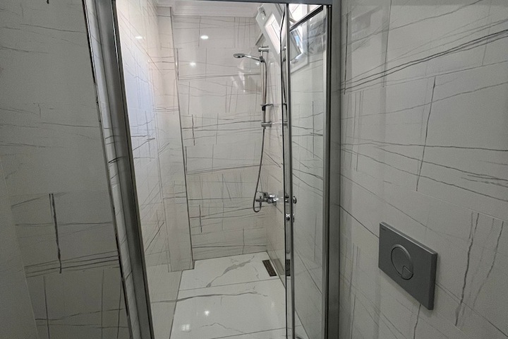 Room 15 of 26