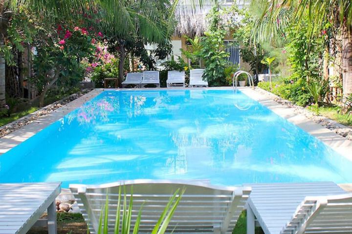 Pool 22 of 42