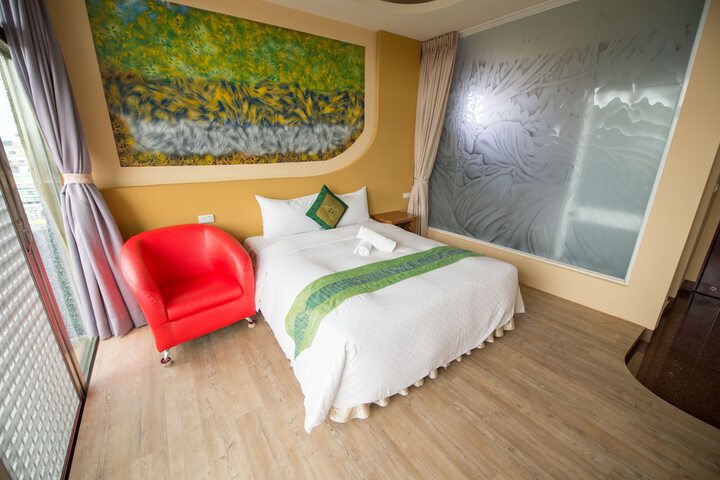 Room 10 of 44