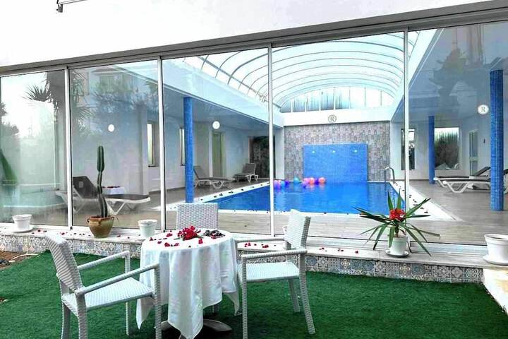 Hotel Pool