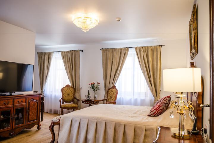 Room 6 of 50