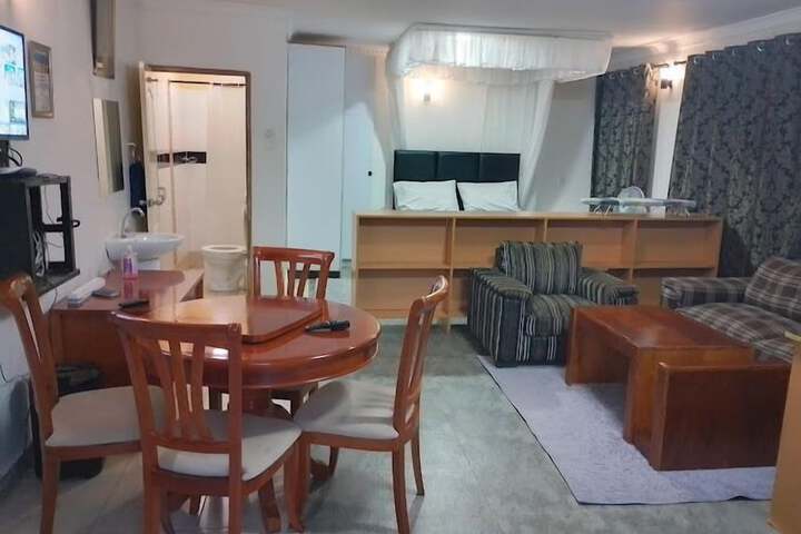 Room 7 of 23