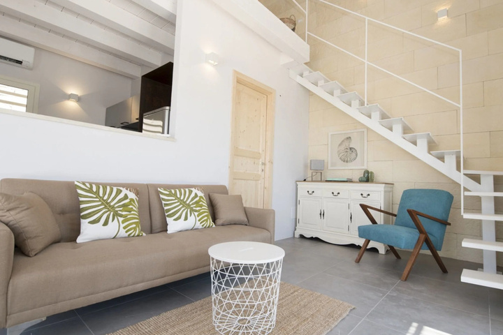 Room 2 of 15
