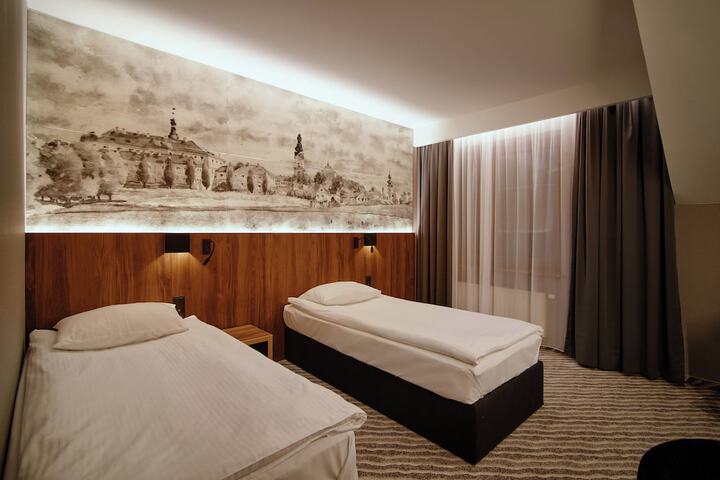 Room 22 of 72