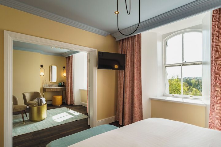 Room 42 of 135