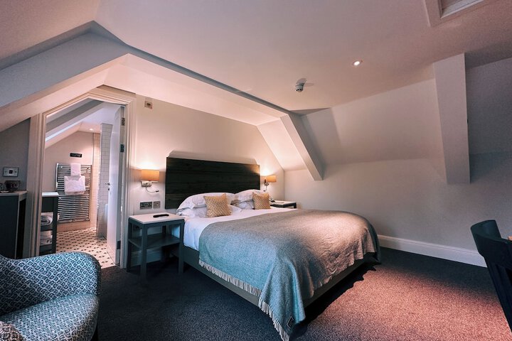 Room 44 of 101