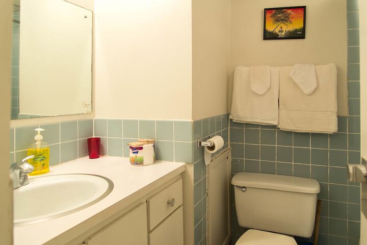 Room 12 of 18