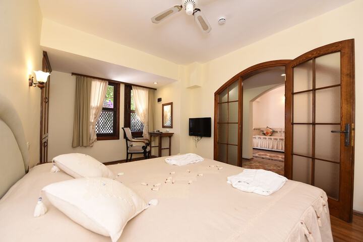 Room 15 of 57
