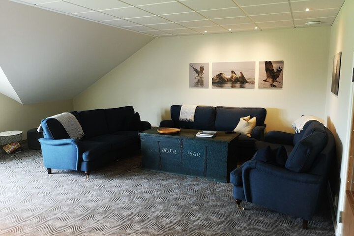Room 16 of 43