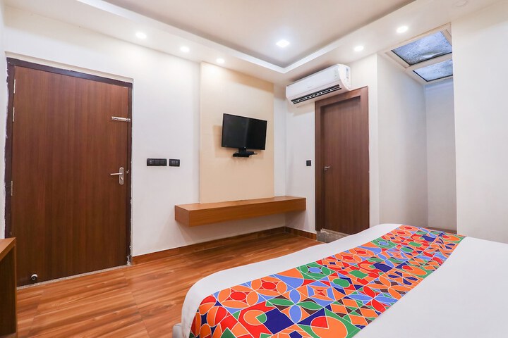 Room 14 of 35