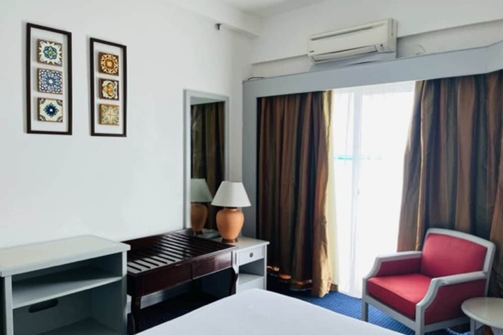 Room 107 of 650