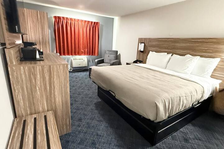 Room 7 of 38
