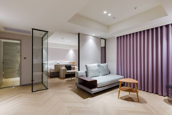 Room 22 of 50