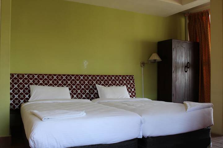 Room 26 of 61
