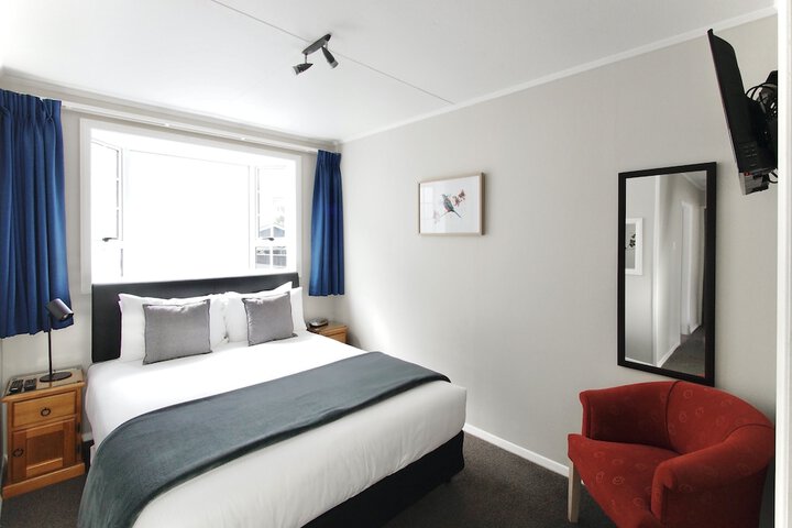 Room 13 of 54