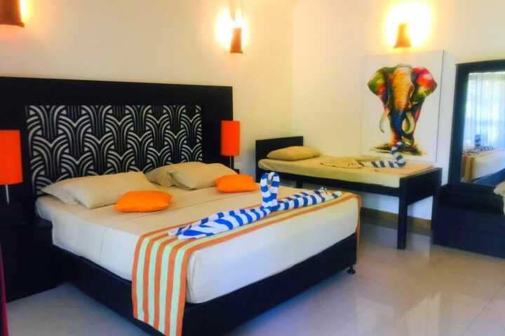 Room 8 of 27