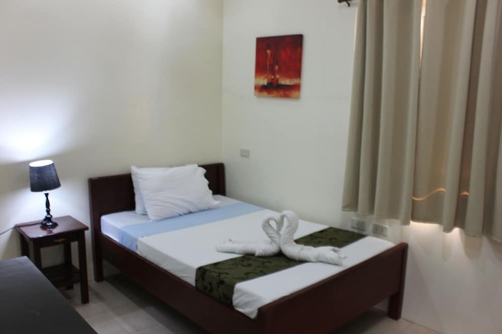 Room 8 of 31