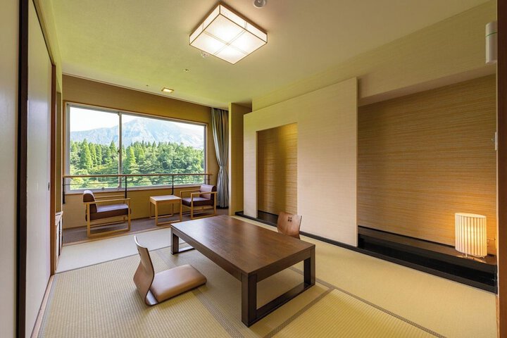 Room 16 of 130