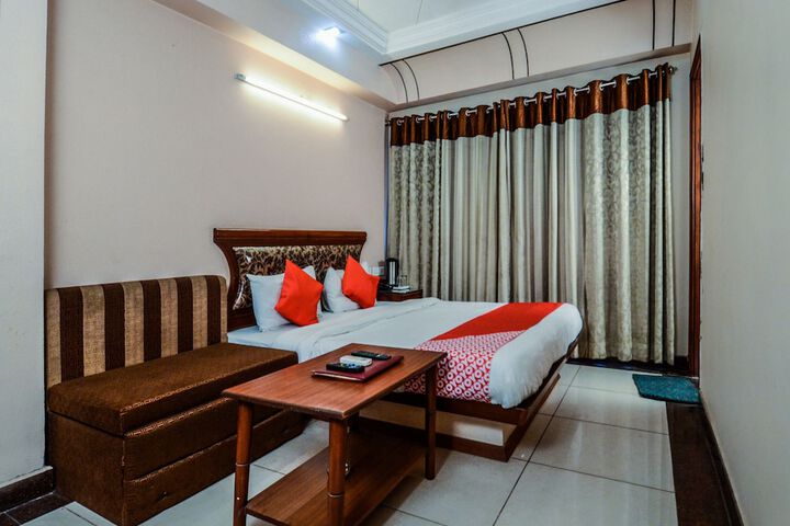 Room 8 of 20