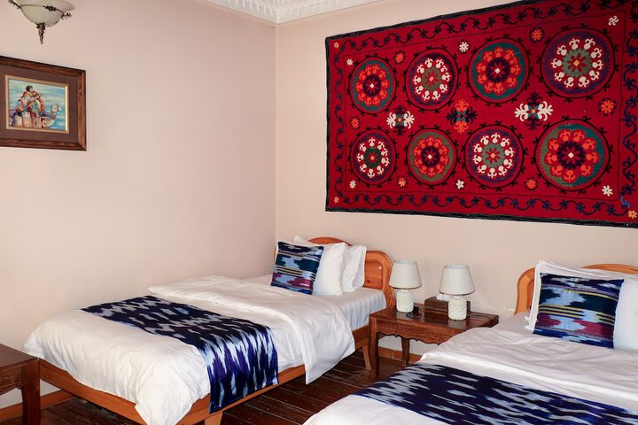 Room 11 of 25