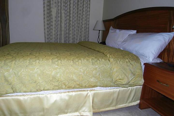 Room 3 of 34