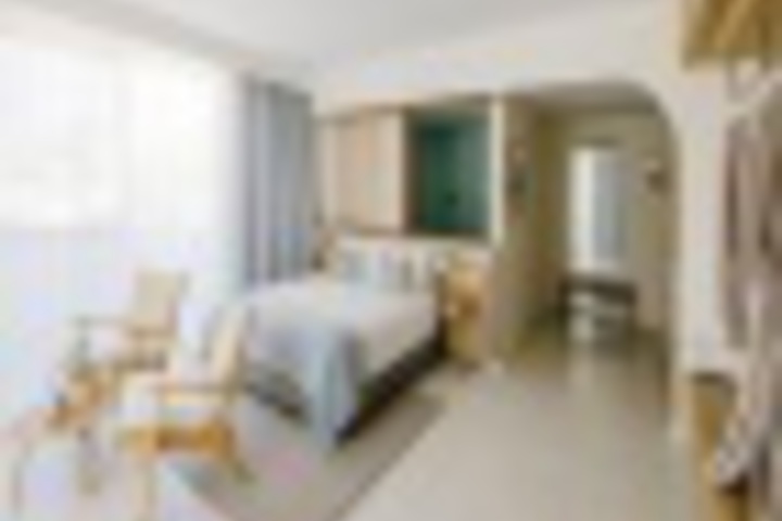 Room 123 of 672