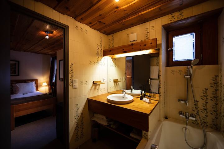Room 45 of 64